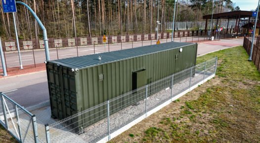 Zdjęcie przedstawiające zabezpieczony kontener